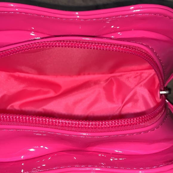 NWOT LANEIGE BARBIE PINK WRISTLET - Picture 7 of 9